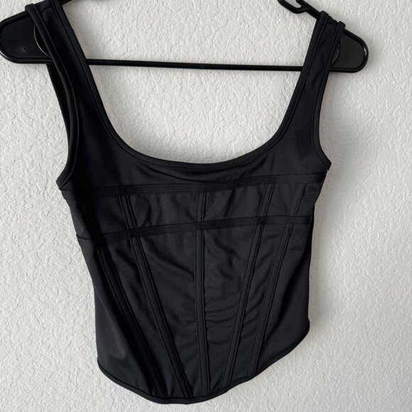 Princess Polly black wired structured corset🖤🍸✨ - Picture 8 of 8